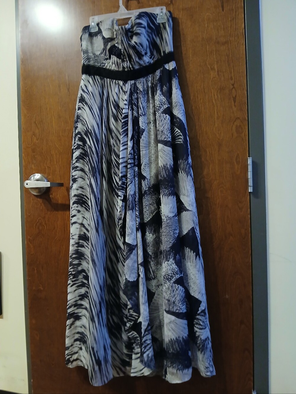NWOT/ BCBG MAX AZRIA strapless maxi dress